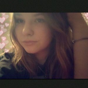 Meet your Posher, Akasha